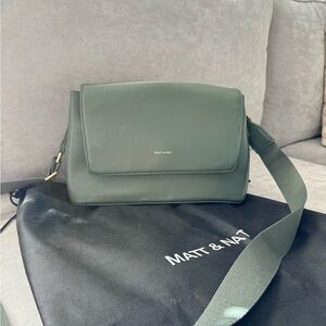 Matt & Nat Green Crossbody Bag
